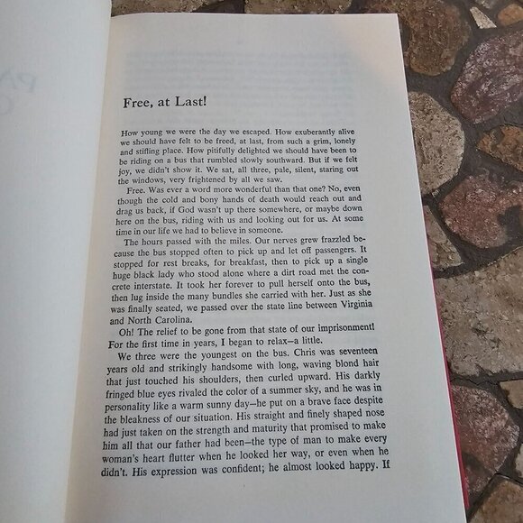 Vintage Petals On The Wind Book By V.C. Andrews, Hardcover - Picture 5 of 5